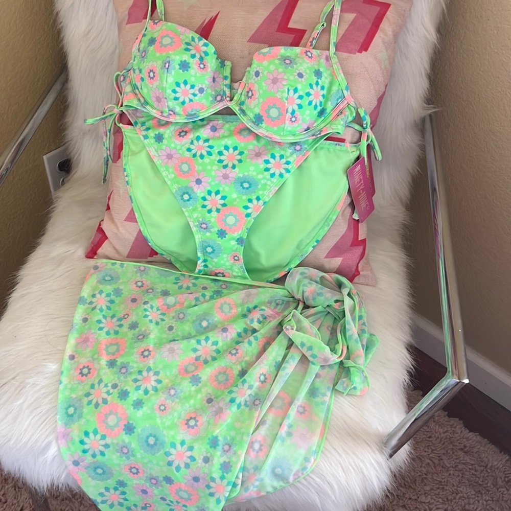 Ladies bikini size large